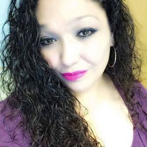 Meet your Posher, Cynthia